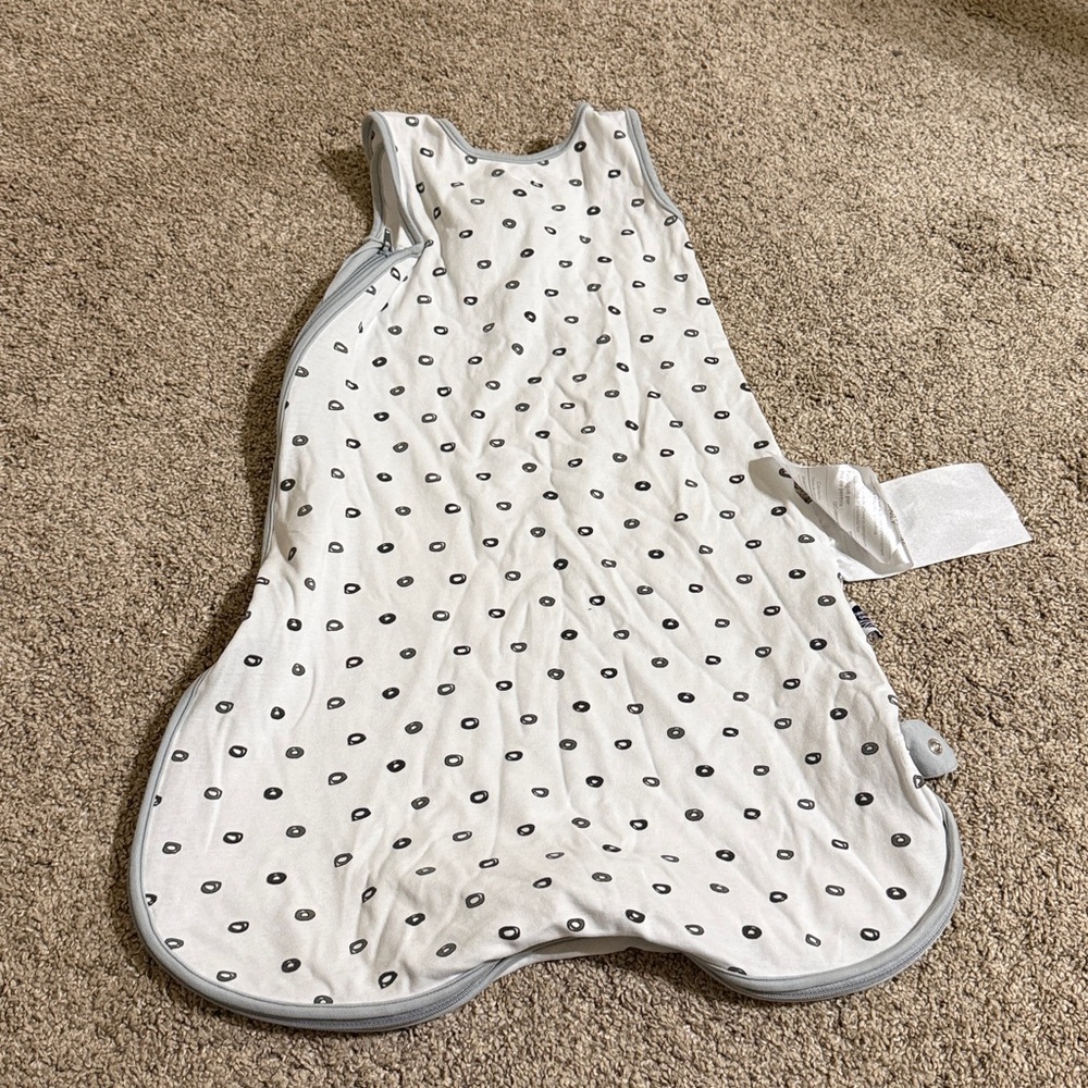 Nested Bean White and Gray Sleep Sack - Picture 4 of 7